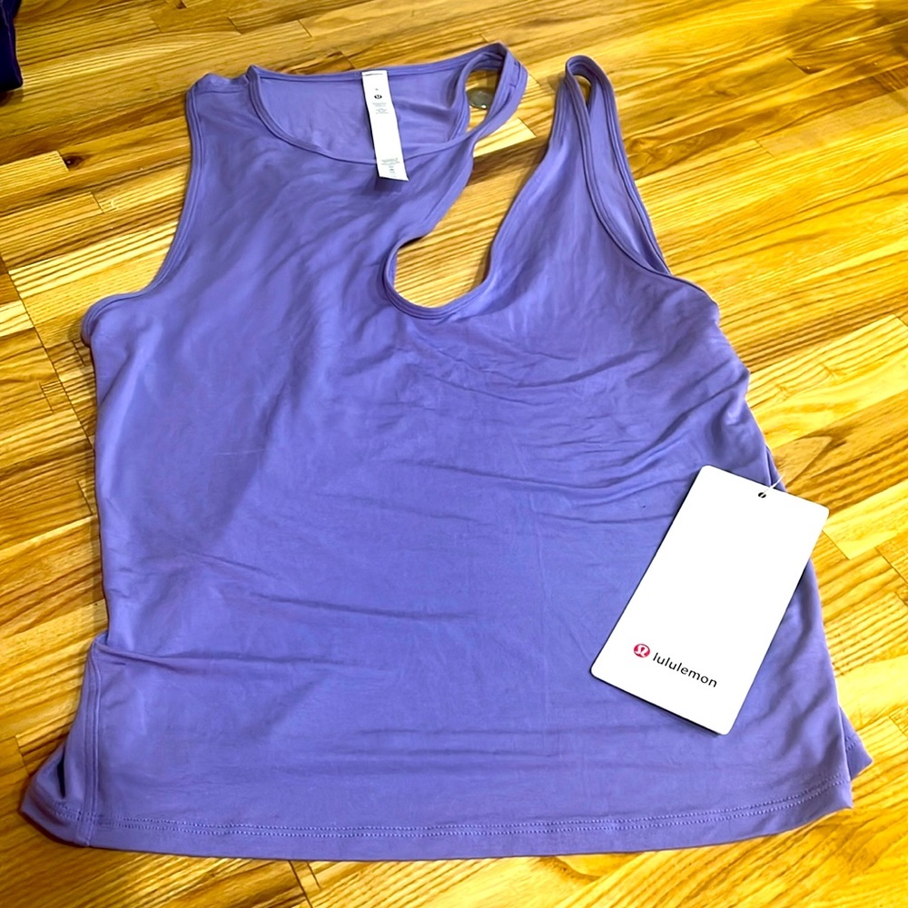 Lululemon Shoulder Cut-Out Yoga Tank